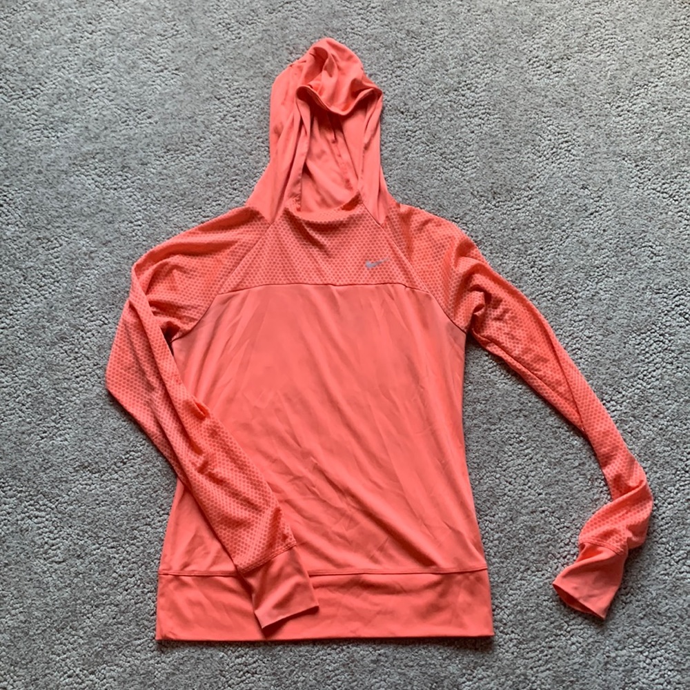 Winners Nike pullover for running